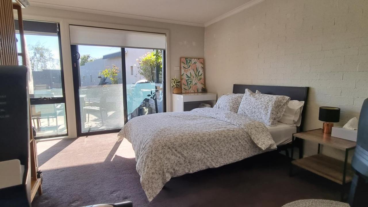 Guest Suite In Duffy Weston Creek Exteriör bild